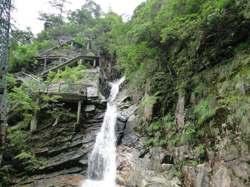 中国龙工(03339.HK)获非执行董事为倪银英增持125.7万股